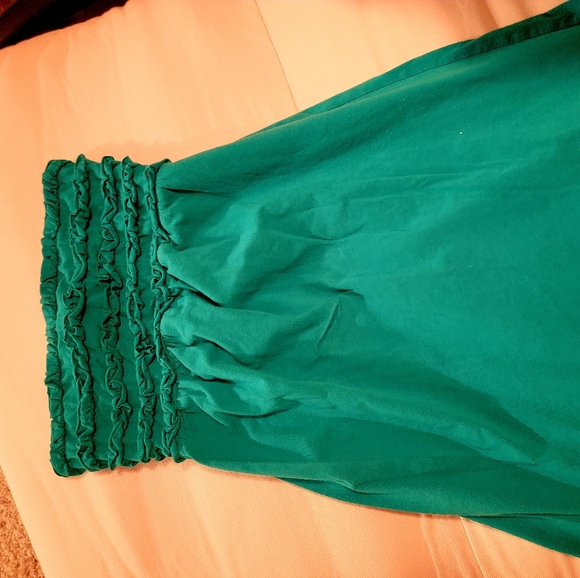 Essential Beach Cover-up in Small - Picture 4 of 5